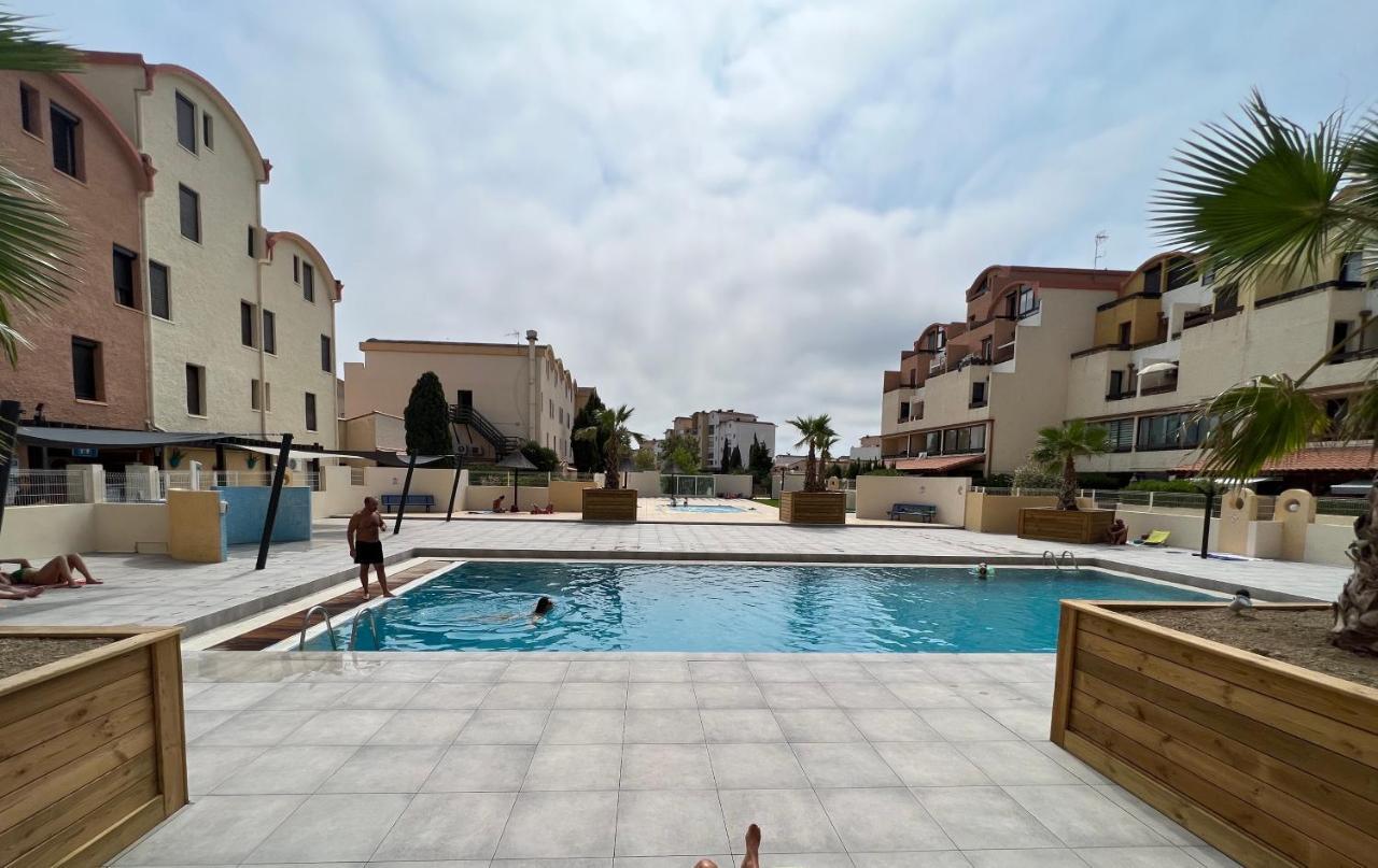 Charmant Studio Port De גרואיסאן מראה חיצוני תמונה